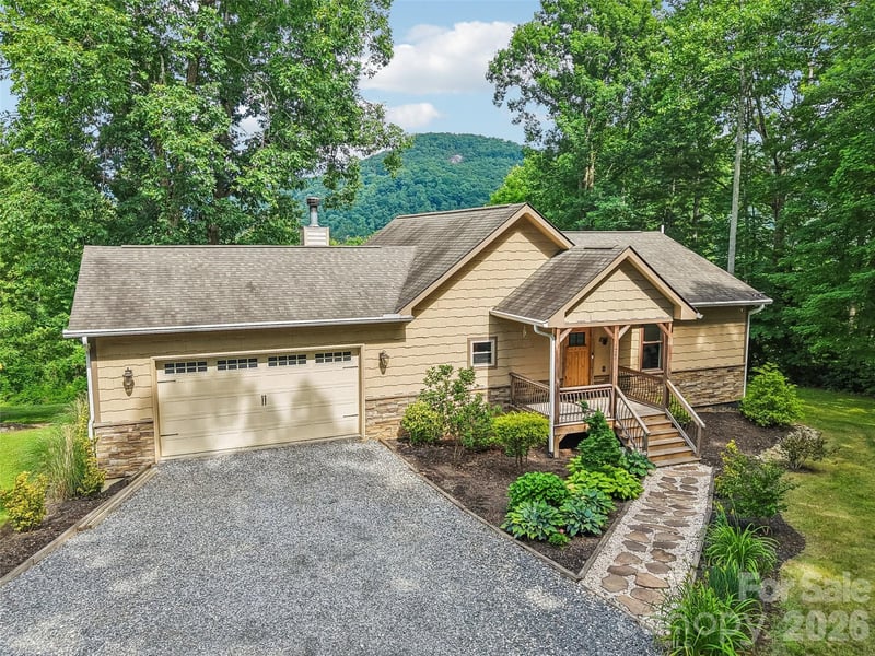 77 Willow Stone Way, Hendersonville, NC - 3 beds, 2.5 baths, 1,323 sqft - $600,000
