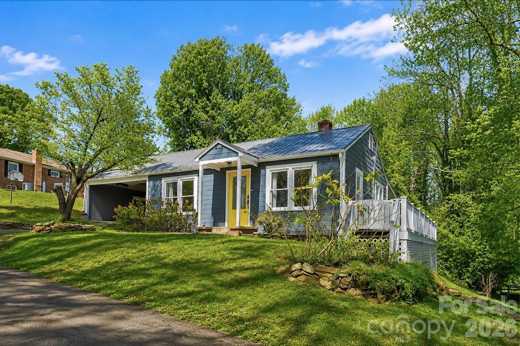 325 Dogwood Lane, Marion, NC. property listing photo