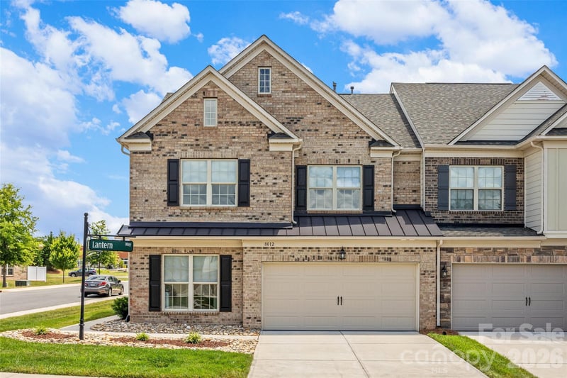 8012 Lantern Way, Indian Land, SC - 3 beds, 2.5 baths, 2,330 sqft - $475,000
