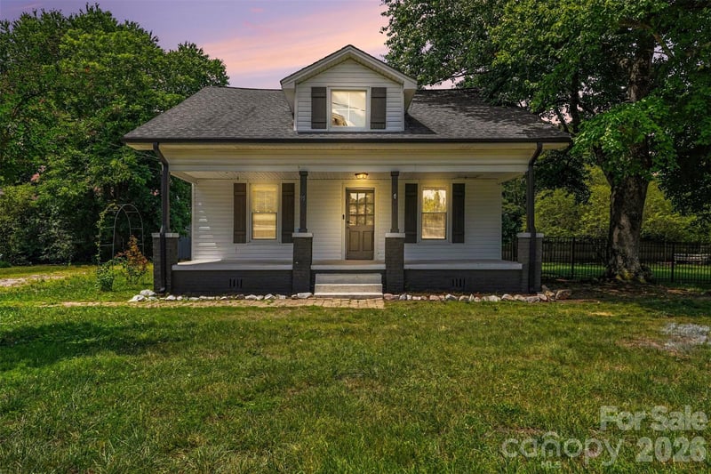 95 Central, China Grove, NC - 3 beds, 2 baths, 1,373 sqft - $265,000