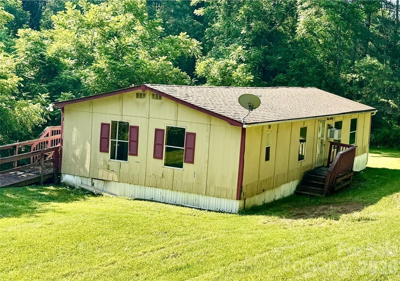 8 White Oak Drive, Leicester, NC - 3 beds, 2 baths - $94,900