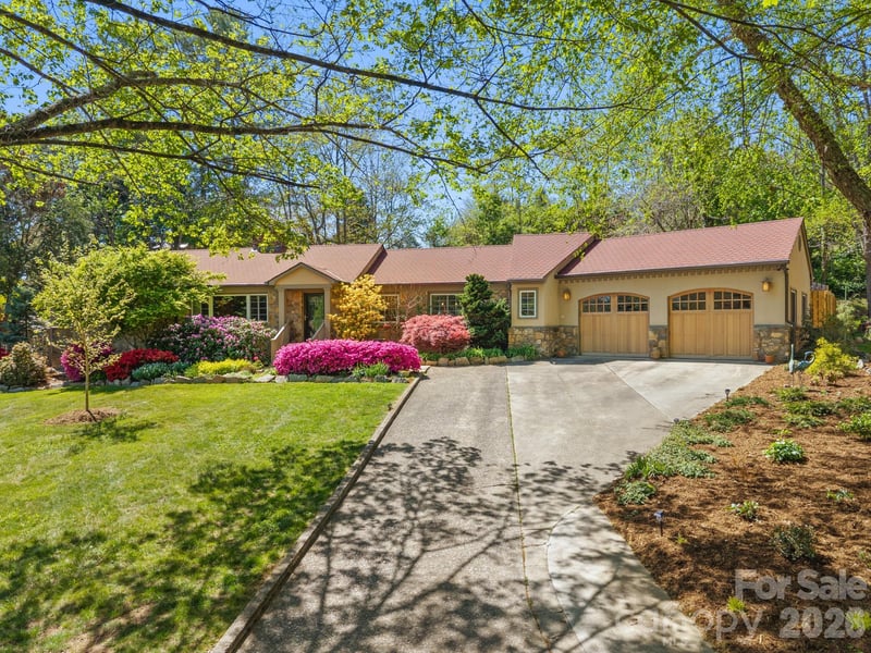 43 Martindale Road, Asheville, NC - 3 beds, 4 baths, 3,191 sqft - $1,090,000