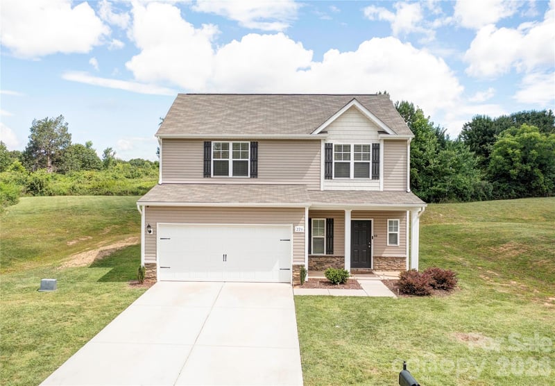 226 Lake George Drive, Shelby, NC - 4 beds, 2.5 baths, 2,193 sqft - $365,000