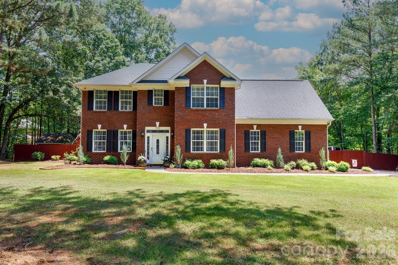 3009 Mamoth Oak, Lancaster, SC - 4 beds, 3 baths, 2,115 sqft - $585,000