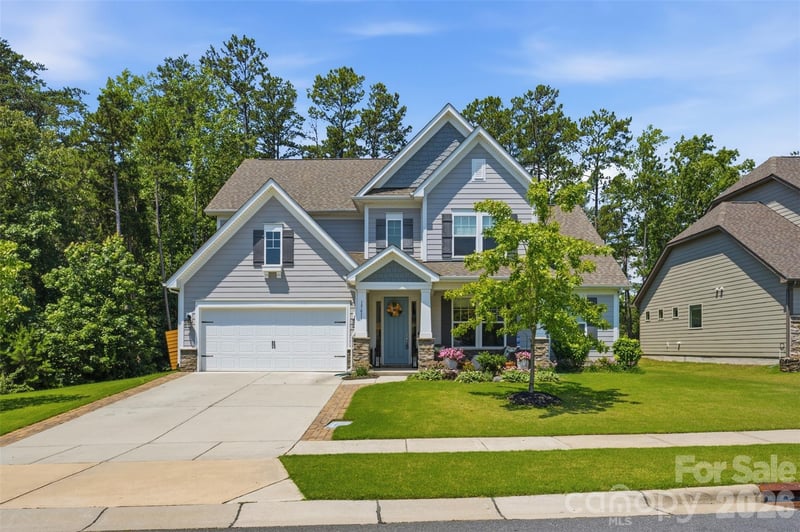 15611 Walnut Hill, Charlotte, NC - 4 beds, 4 baths, 3,493 sqft - $705,000