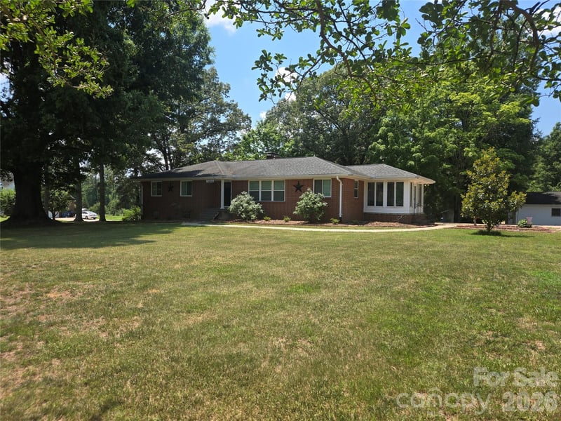 3800 Centergrove, Concord, NC - 3 beds, 3 baths, 3,424 sqft - $584,900