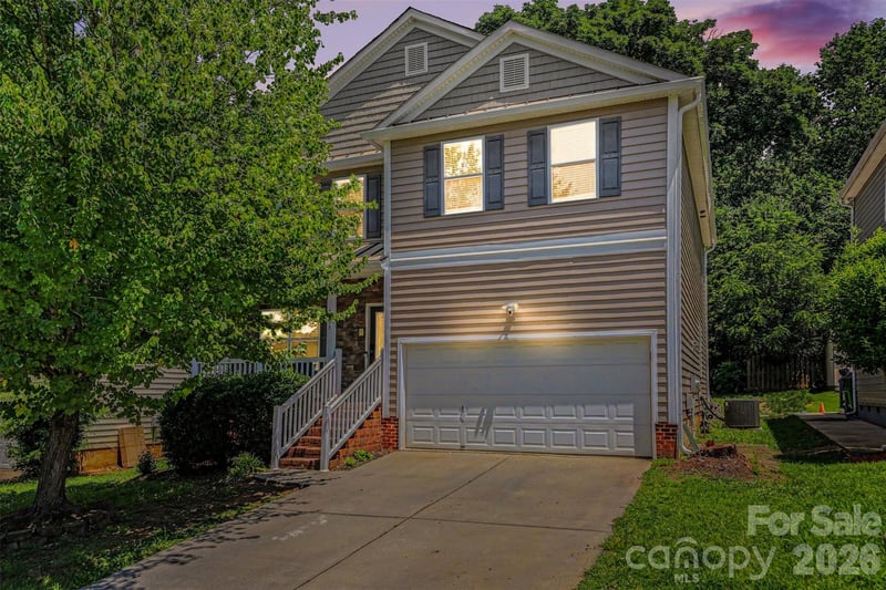 6908 Centerline Drive, Charlotte, NC - 5 beds, 2.5 baths, 2,689 sqft - $430,000
