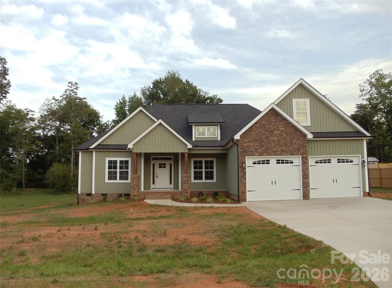 402 Dorothy Drive, China Grove, NC - 3 beds, 2 baths, 2,312 sqft - $505,000