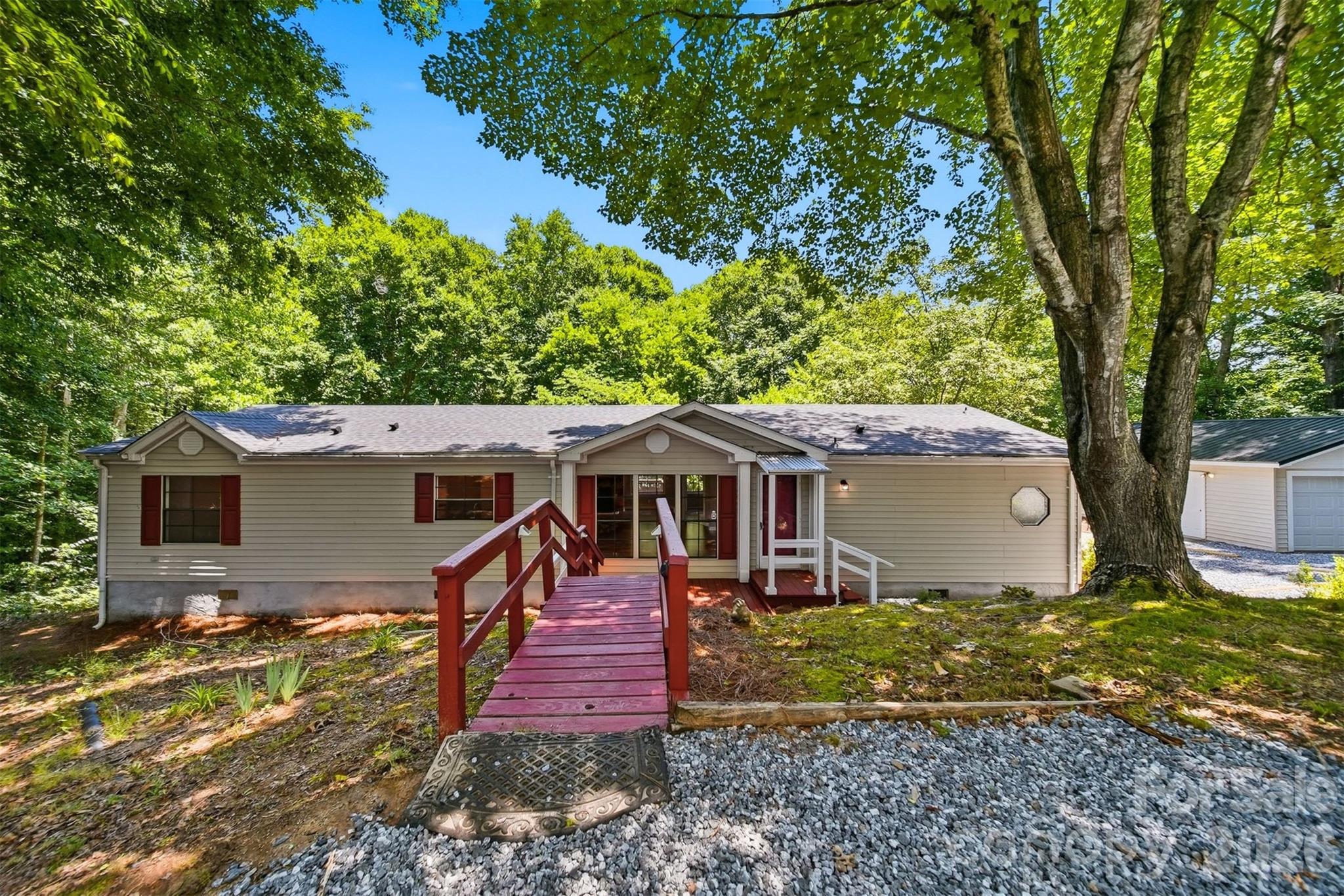 4944 Largo Court, Conover, NC — property listing photo
