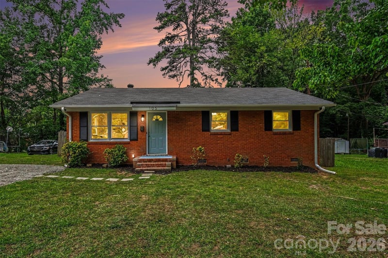 105 Mcgee Street, Fort Mill, SC - 3 beds, 2 baths, 1,166 sqft - $359,000