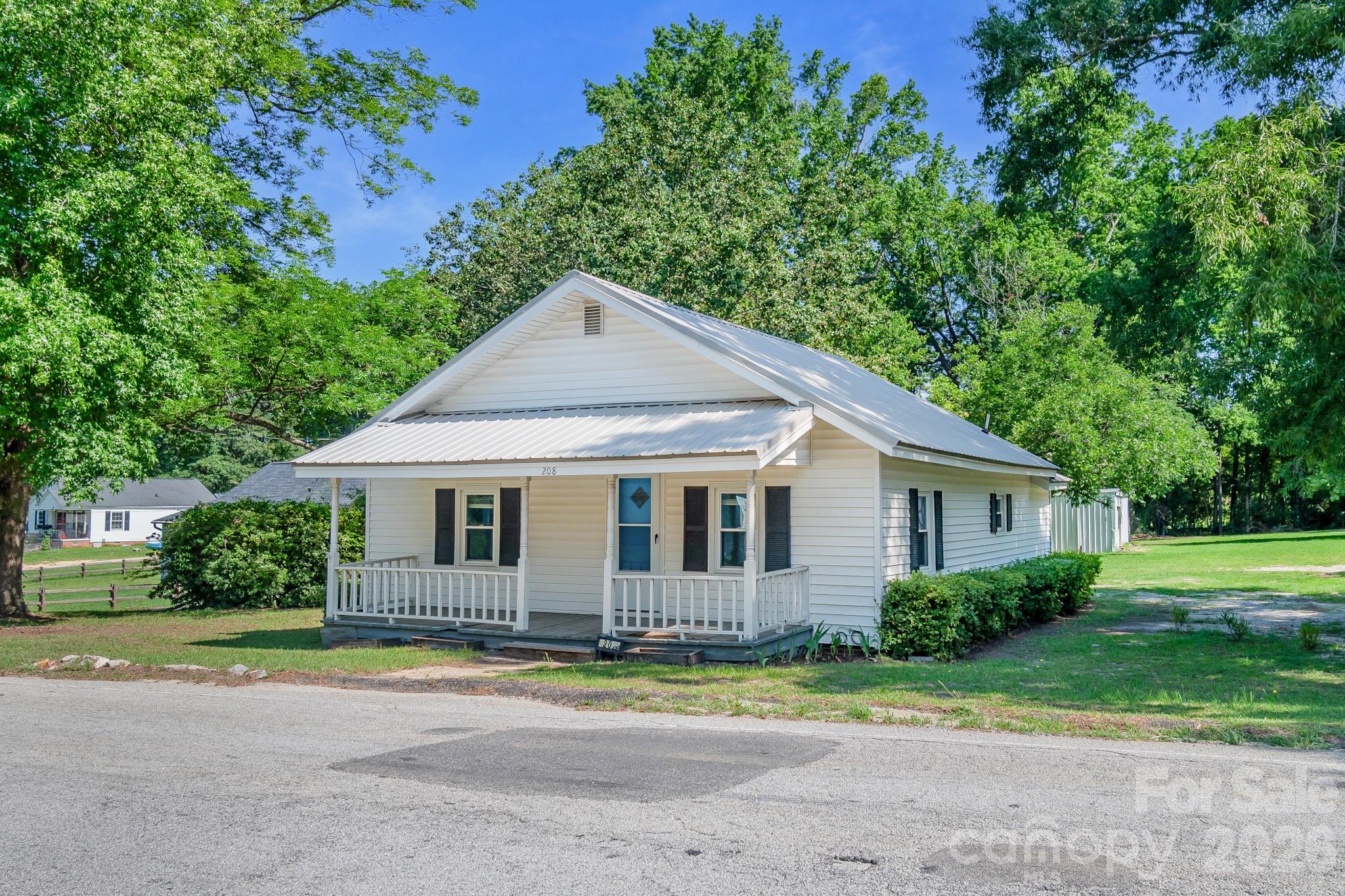 208 W Church Street, Jefferson, SC — property listing photo