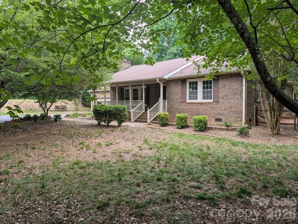 111 Midway Lake Road, Mooresville, NC — property listing photo