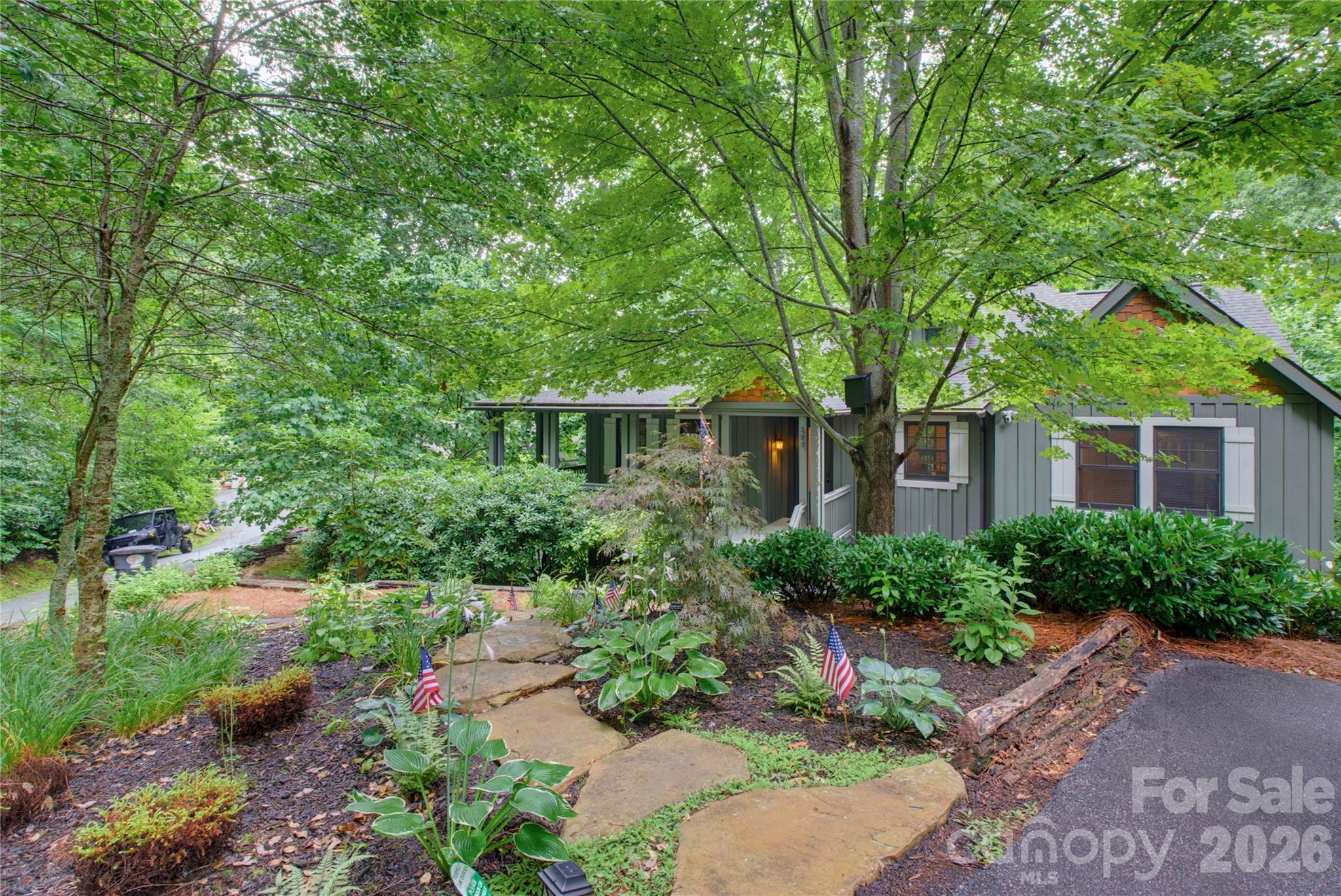 298 Hedgewood Dr, Tuckasegee, NC 28783. property listing photo