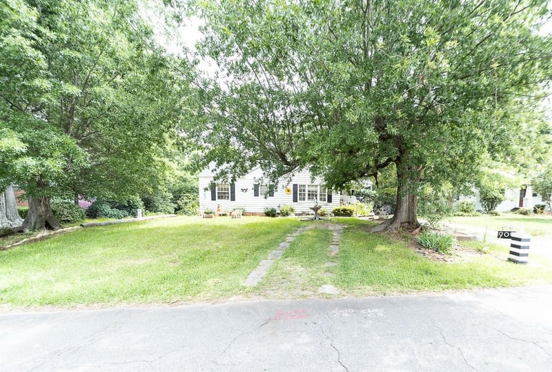 909 Drummond, Charlotte, NC - 3 beds, 1 bath, 1,080 sqft - $640,000