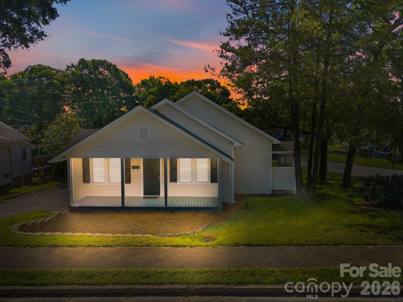 315 S Rose Avenue, Kannapolis, NC - 2 beds, 1 bath, 958 sqft - $199,900