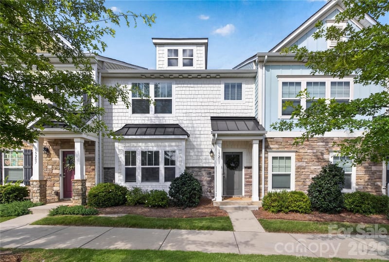 15211 Meacham Farm Drive Apt 36, Huntersville, NC - 3 beds, 2.5 baths, 1,873 sqft - $339,900