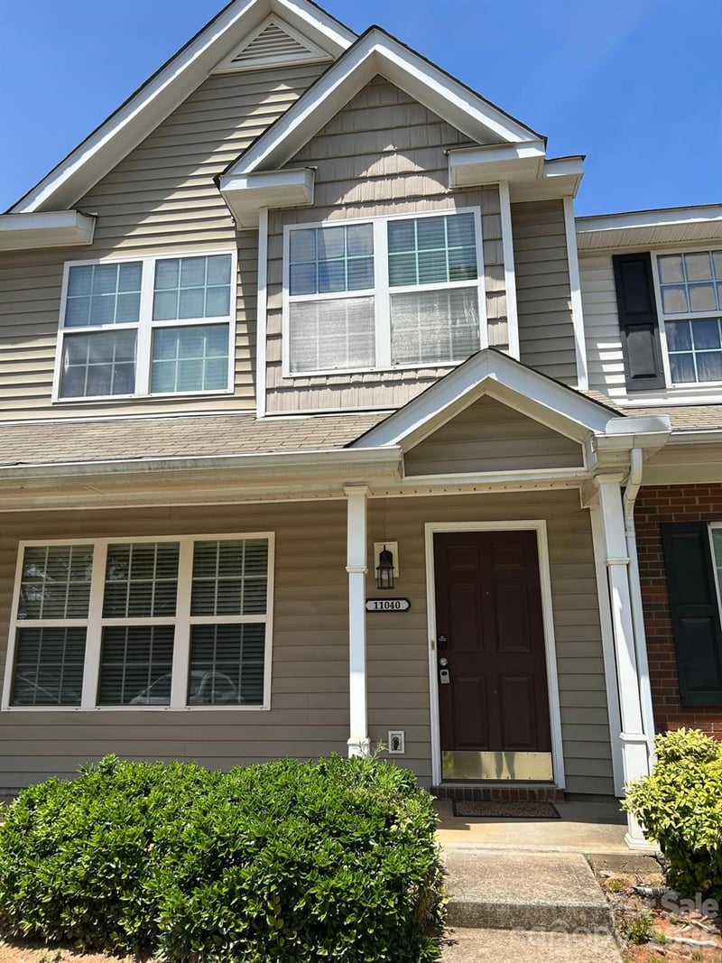 11040 Derryrush Drive, Charlotte, NC - 3 beds, 2.5 baths, 1,366 sqft - $250,000