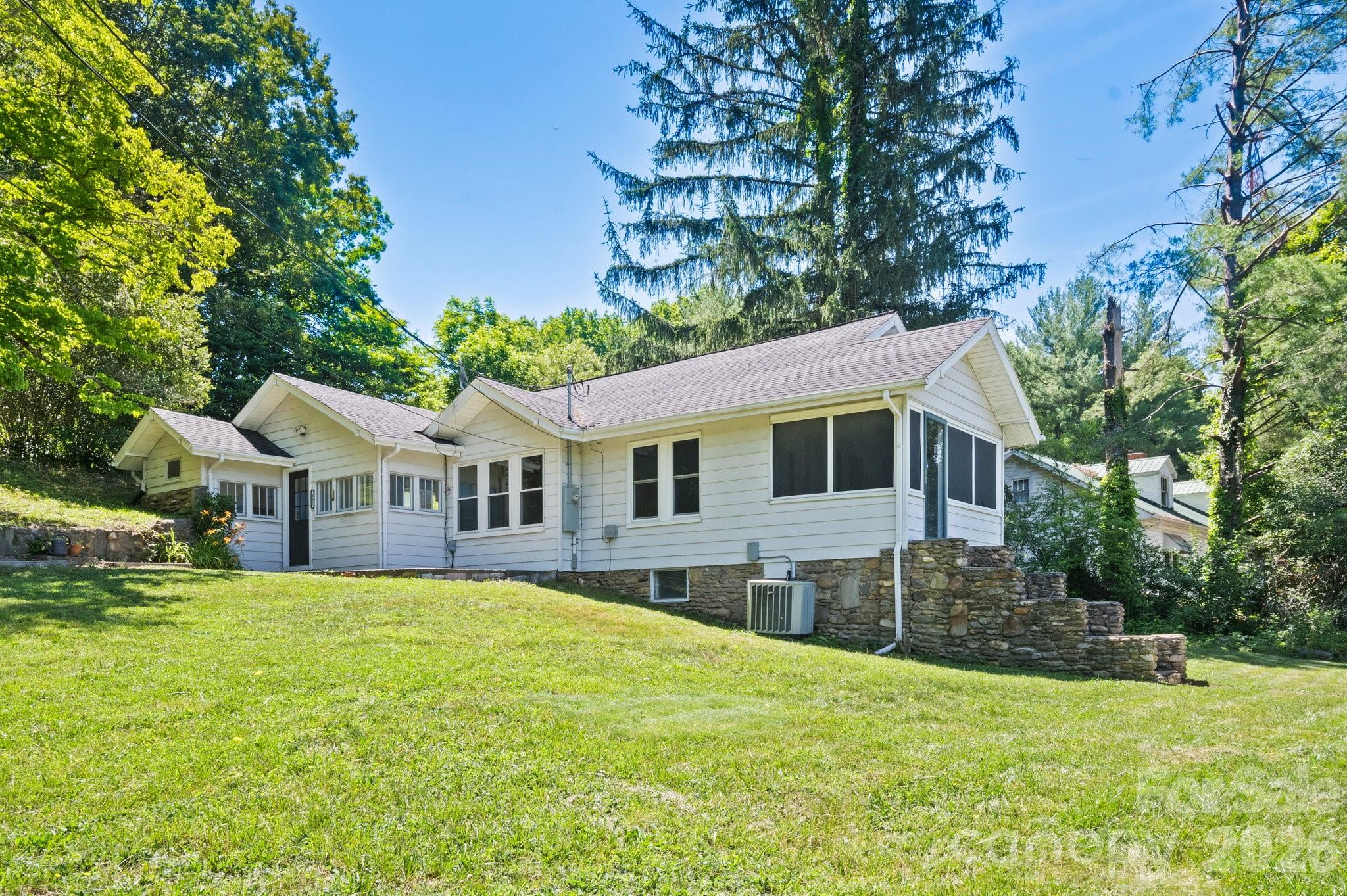 441 Main Street, Clyde, NC. property listing photo