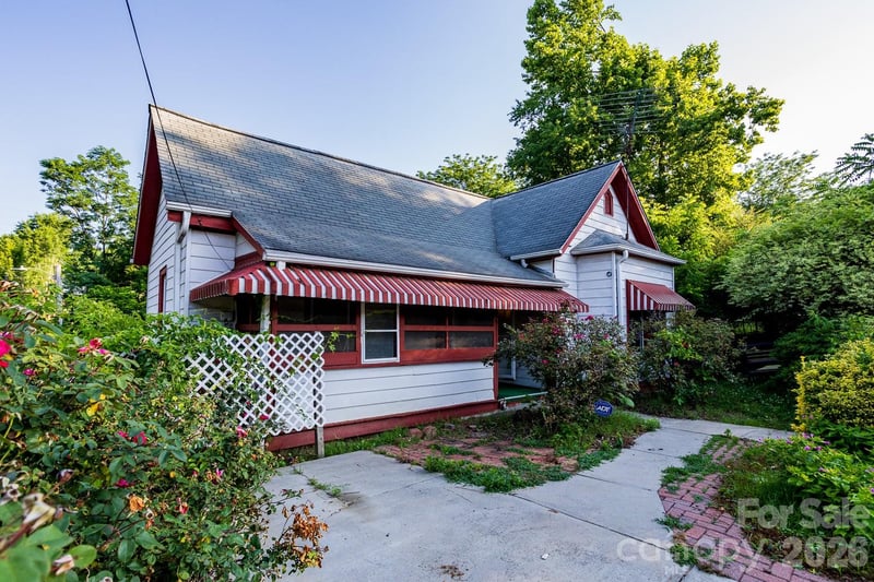 91 Clingman Avenue, Asheville, NC - 3 beds, 2 baths, 1,894 sqft - $650,000