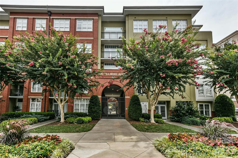 1320 Fillmore Avenue Apt 116, Charlotte, NC - 1 bed, 1 bath - $1,495