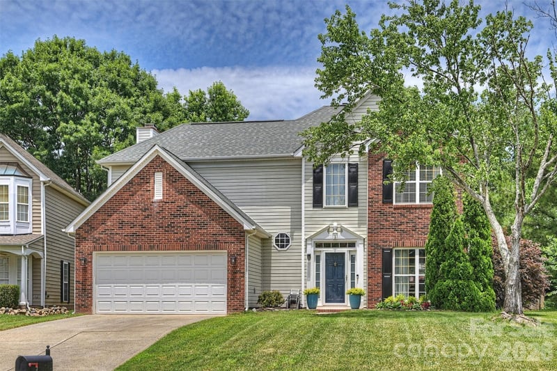 6311 Tunston Lane, Charlotte, NC - 4 beds, 2.5 baths, 2,157 sqft - $475,000