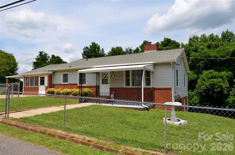 309 Morehead Road, Marion, NC - 3 beds, 2 baths, 1,480 sqft - $293,300