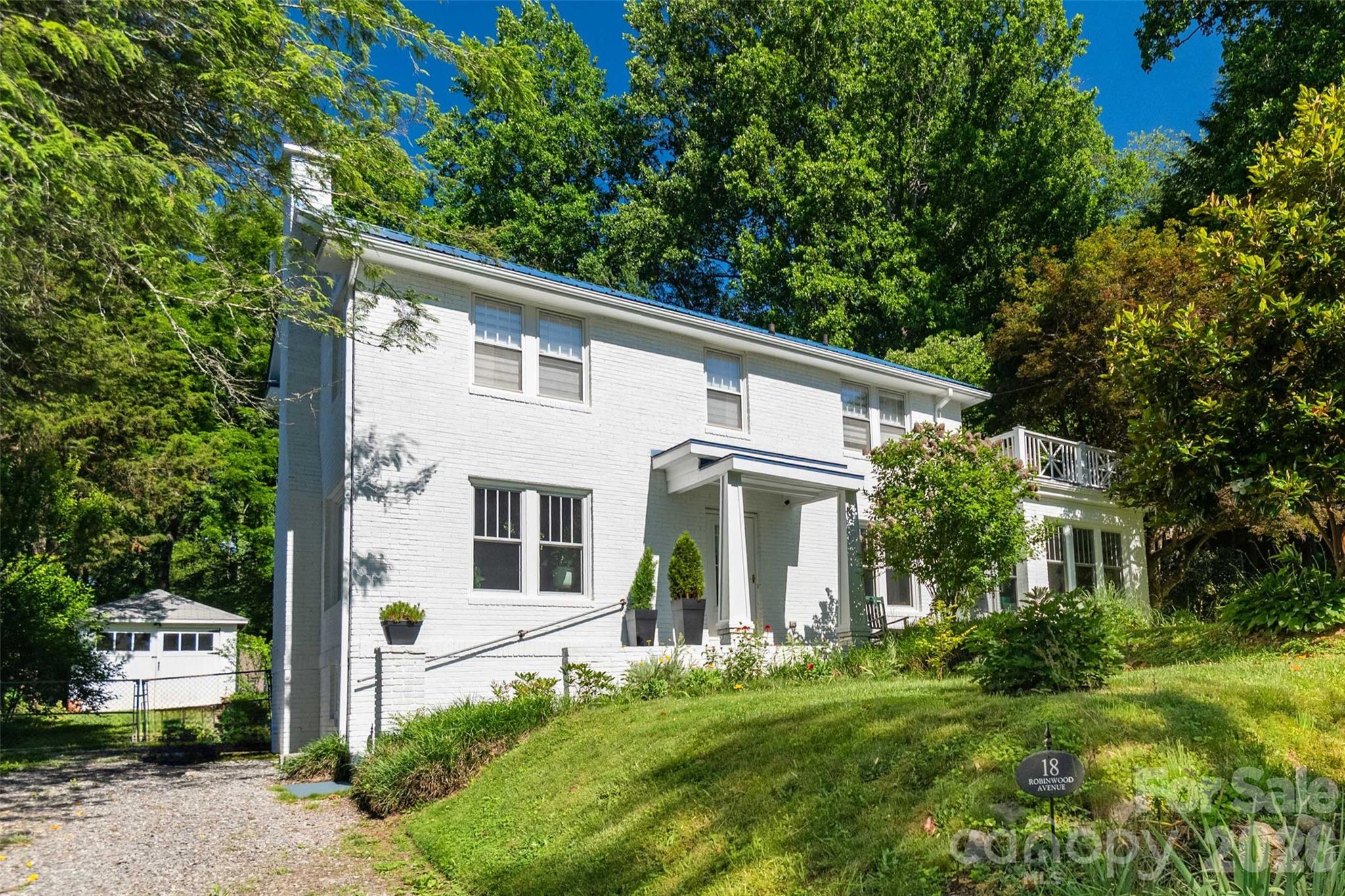 18 Robinwood Avenue, Asheville, NC. property listing photo