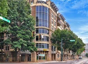 718 W Trade Street Apt 707, Charlotte, NC - 2 beds, 1 bath, 878 sqft - $345,000