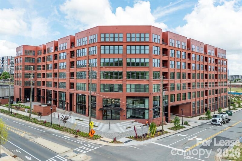 300 E 36th Street A3, Charlotte, NC - 1 bed, 1 bath, 753 sqft - $1,982