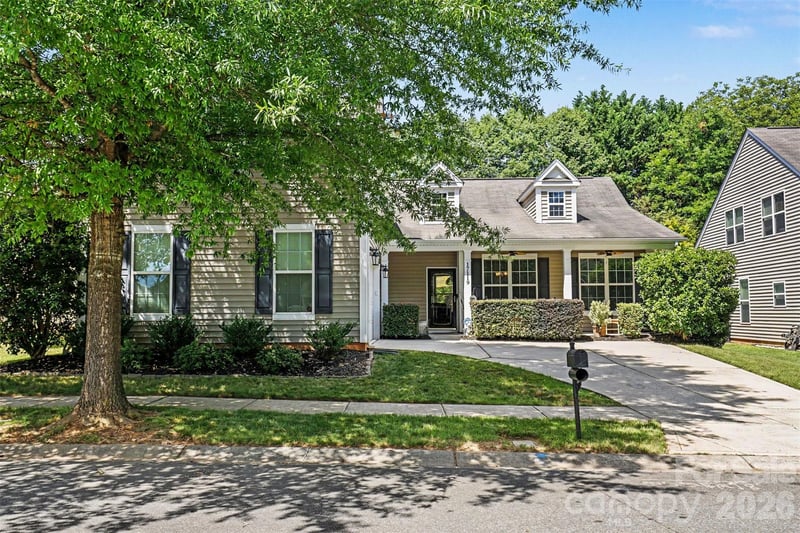 17119 Caldwell Track Drive, Huntersville, NC - 4 beds, 2 baths, 2,112 sqft - $475,000