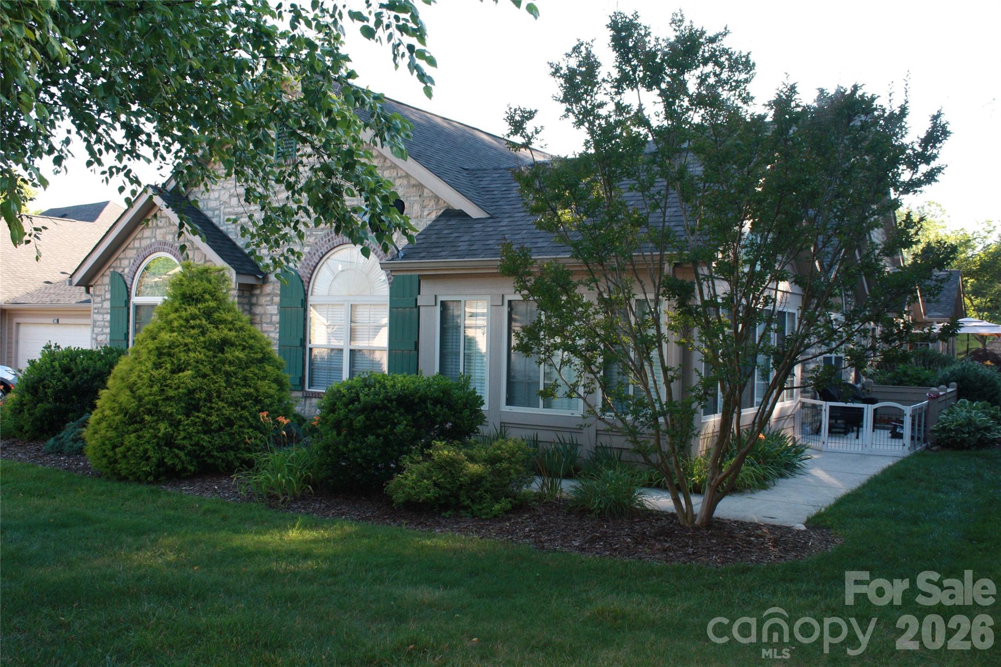 52 Mountain Meadow Circle, Weaverville, NC — property listing photo