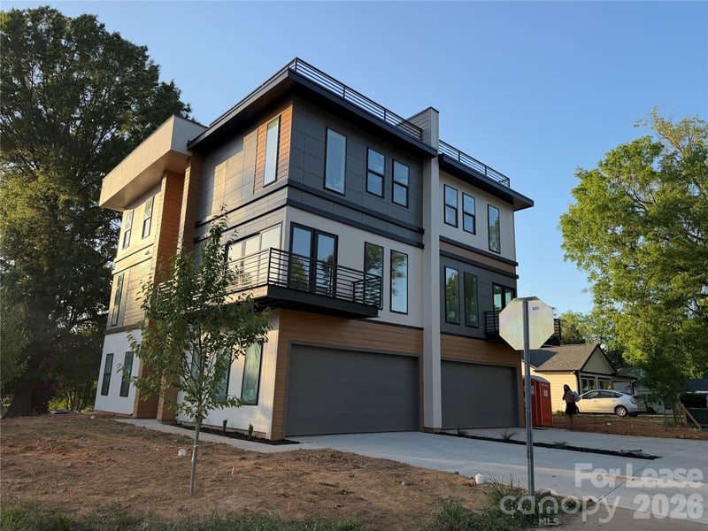 212 Smallwood Street S B, Charlotte, NC - 3 beds, 3.5 baths - $5,000