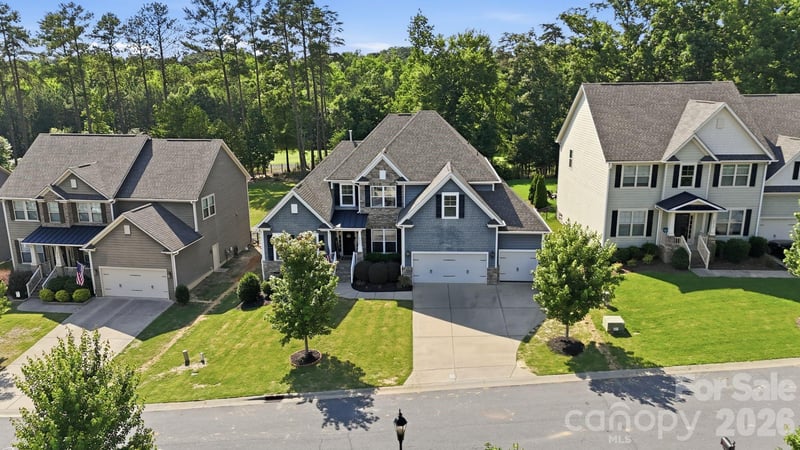 10420 Daufuskie Drive, Charlotte, NC - 5 beds, 3.5 baths, 3,303 sqft - $729,000