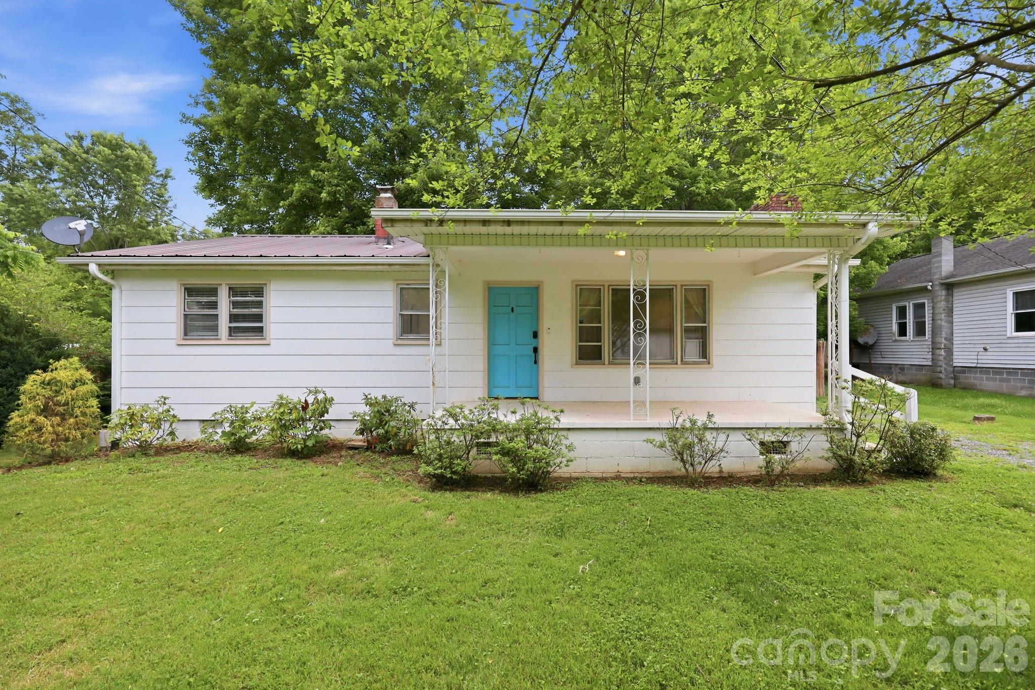 31 Edwards Street, Waynesville, NC. property listing photo