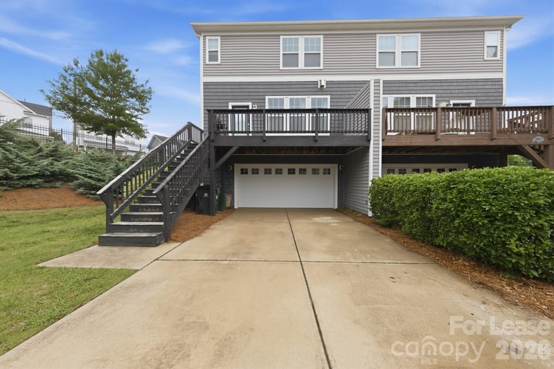 1502 Sharon Road W, Charlotte, NC - 4 beds, 3.5 baths, 2,076 sqft - $2,250
