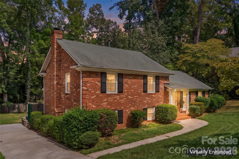 2815 Burnt Mill Road, Charlotte, NC - 4 beds, 3 baths, 2,162 sqft - $725,000