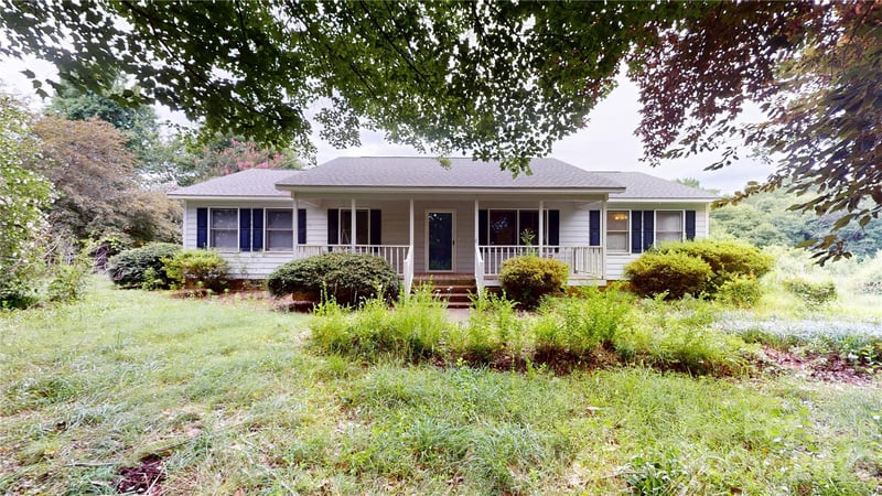 3033 Grassy Lane, Monroe, NC - 3 beds, 2 baths, 1,584 sqft - $325,500