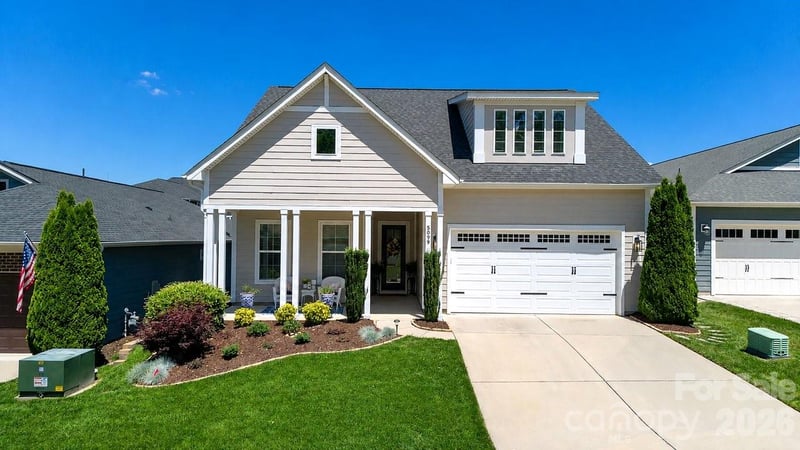 5099 Looking Glass Trail, Denver, NC - 3 beds, 3 baths, 2,699 sqft - $772,500