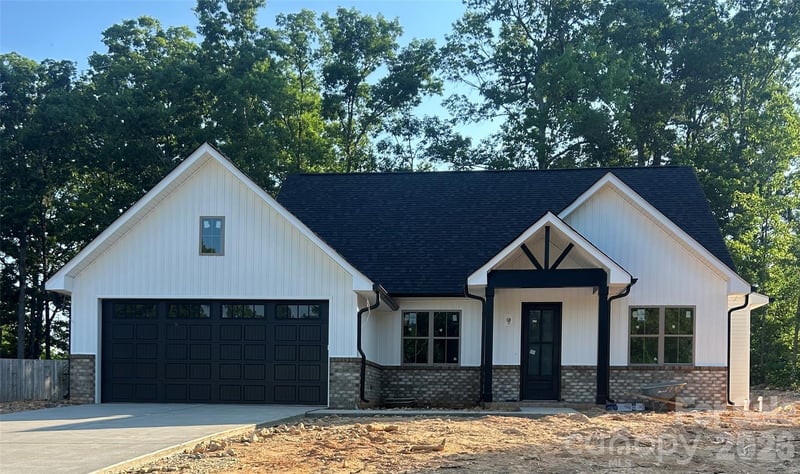 851 Sorrel Lane, Oakboro, NC - 4 beds, 2 baths, 1,700 sqft - $414,000