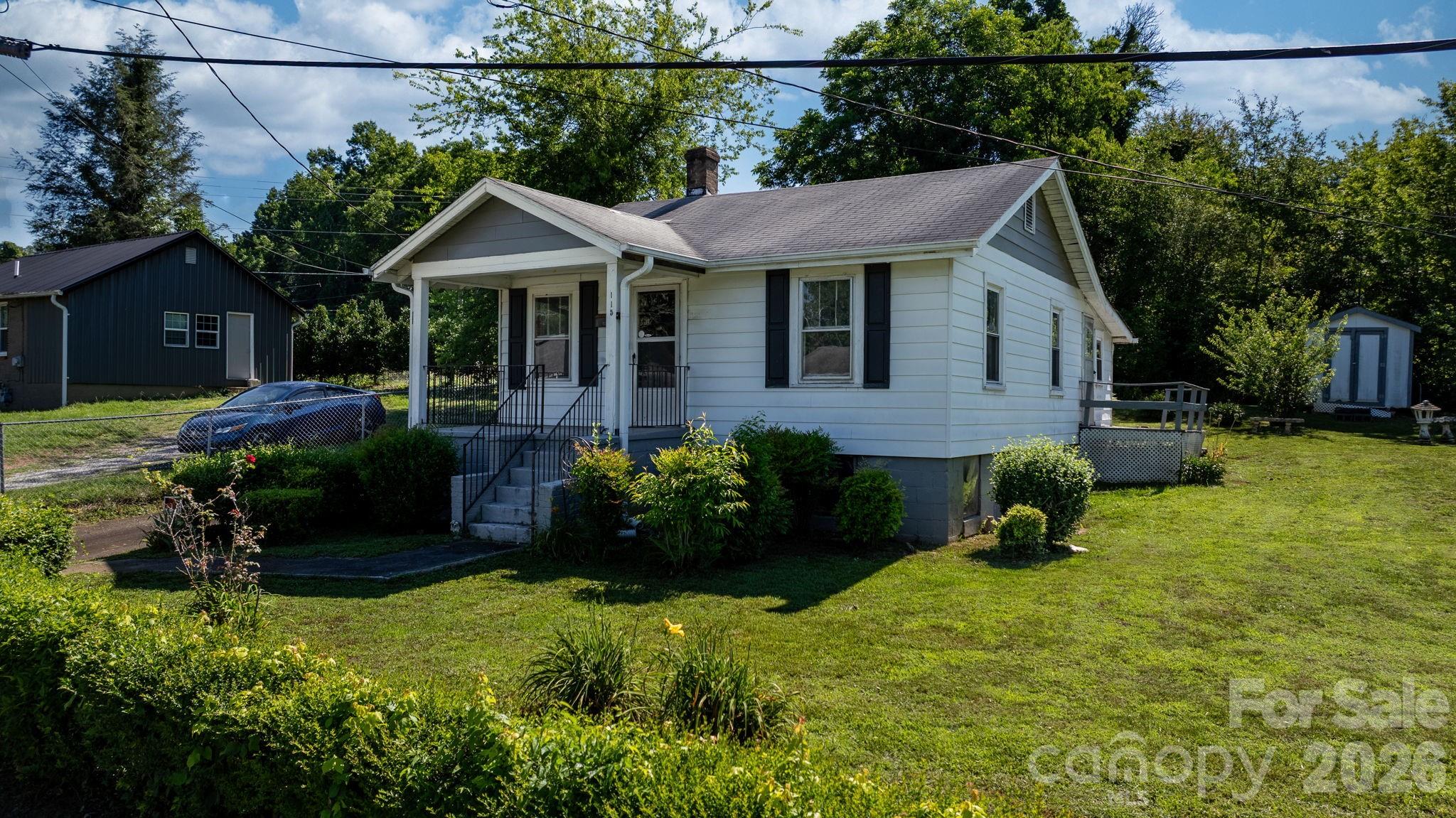 115 Brackett Street, Morganton, NC. property listing photo
