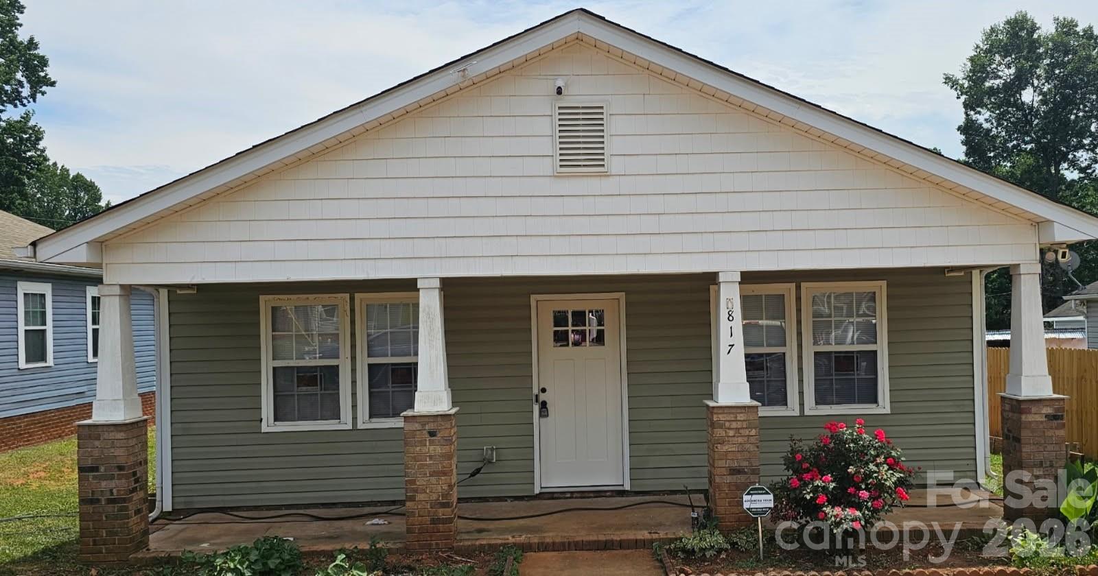 817 Wainwright Avenue, Charlotte, NC. property listing photo