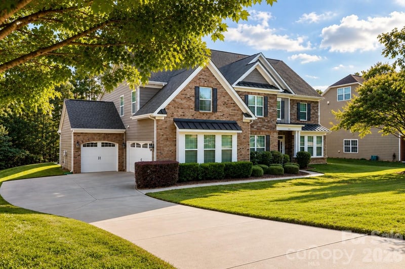 2412 Hamlet Court, Matthews, NC - 6 beds, 4.5 baths, 4,579 sqft - $1,169,000