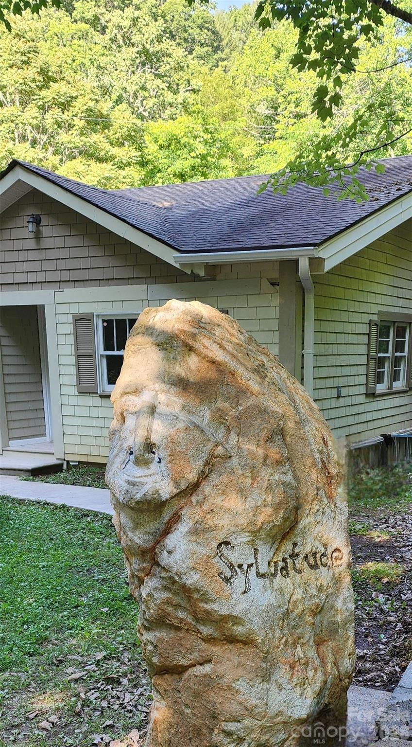 583 Dark Ridge Road, Sylva, NC. property listing photo