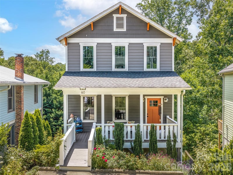 60 Mardell Circle, Asheville, NC - 4 beds, 3.5 baths, 1,975 sqft - $750,000