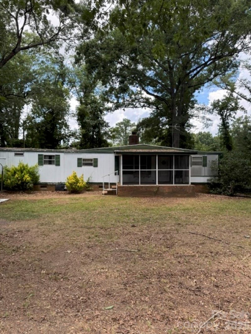 4520 Morningwood Drive Apt 4, Matthews, NC - 3 beds, 1.5 baths, 720 sqft - $125,000