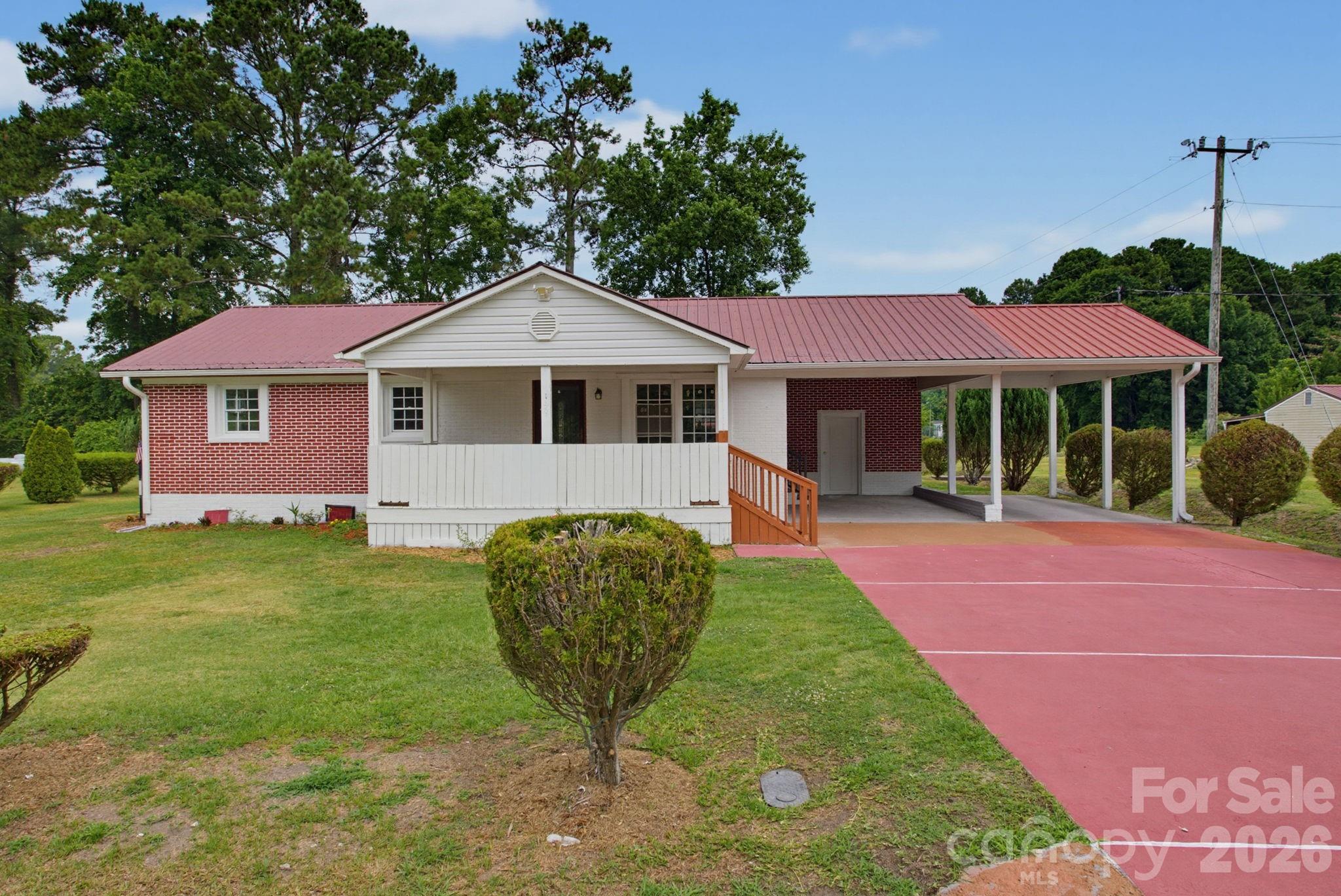 149 Dobbins Street, Wallace, NC. property listing photo