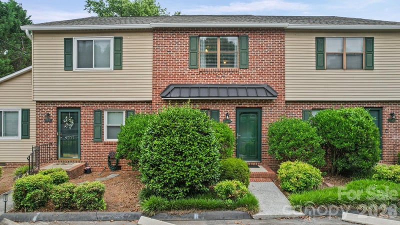 1519 South Point Road, Belmont, NC - 2 beds, 1.5 baths, 1,220 sqft - $240,000