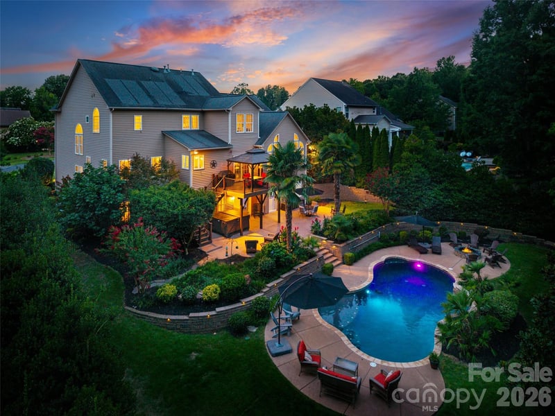 233 Squirrel Lane, Clover, SC - 4 beds, 4.5 baths, 5,597 sqft - $1,150,000