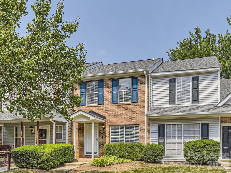 8281 Golf Ridge Drive, Charlotte, NC - 2 beds, 1.5 baths, 990 sqft - $1,650