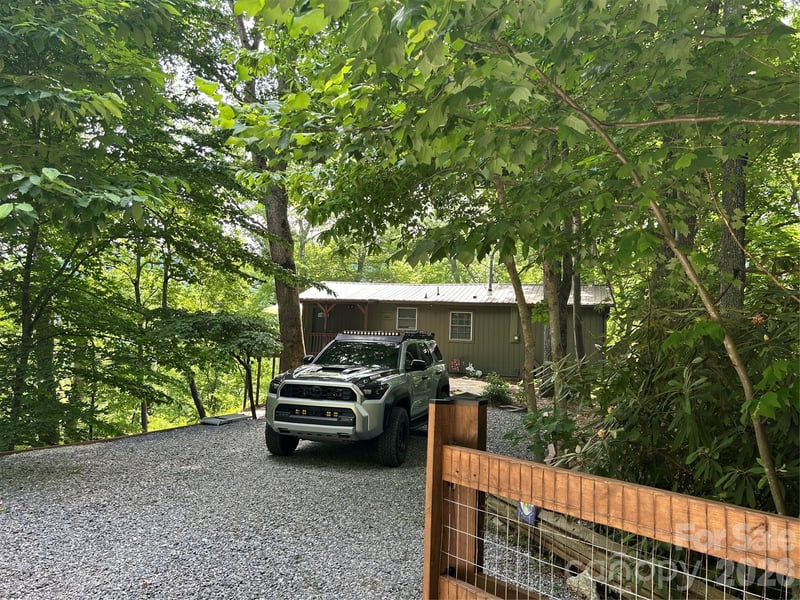 20 Kimberly Road, Black Mountain, NC - 2 beds, 1 bath, 1,323 sqft - $425,000